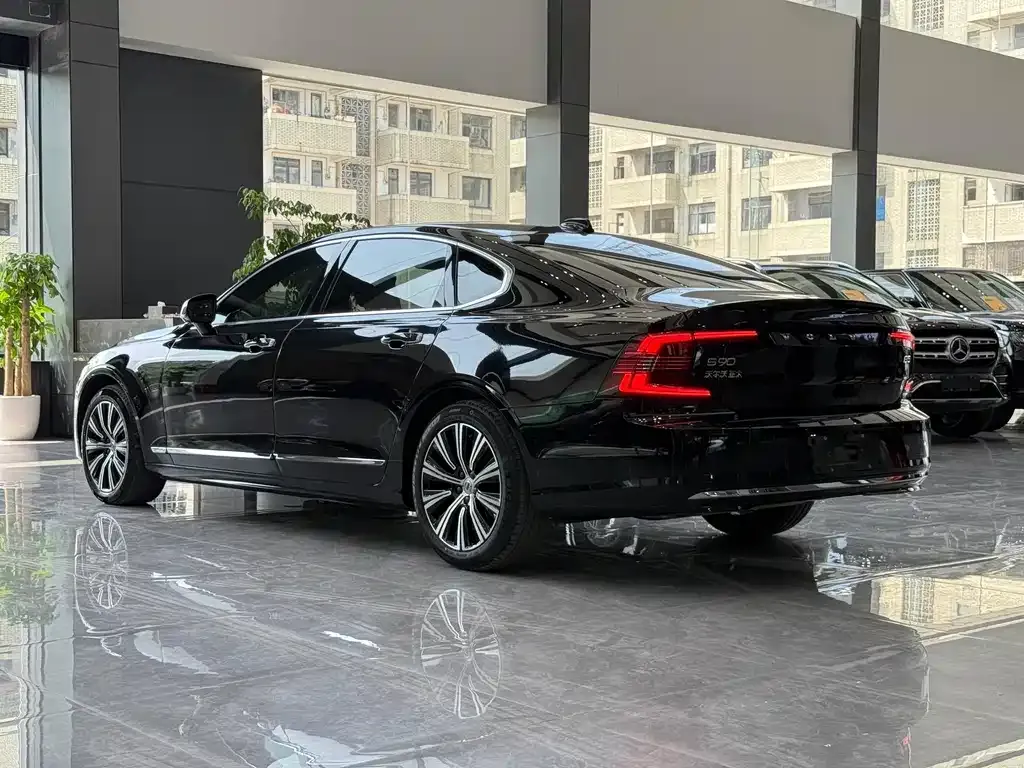 Volvo S90 2021 из CN, фото 4