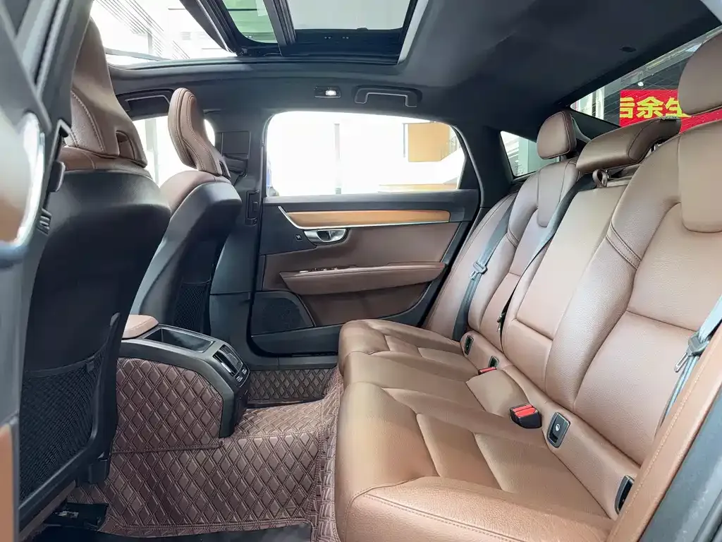 Volvo S90 2021 из CN, фото 6