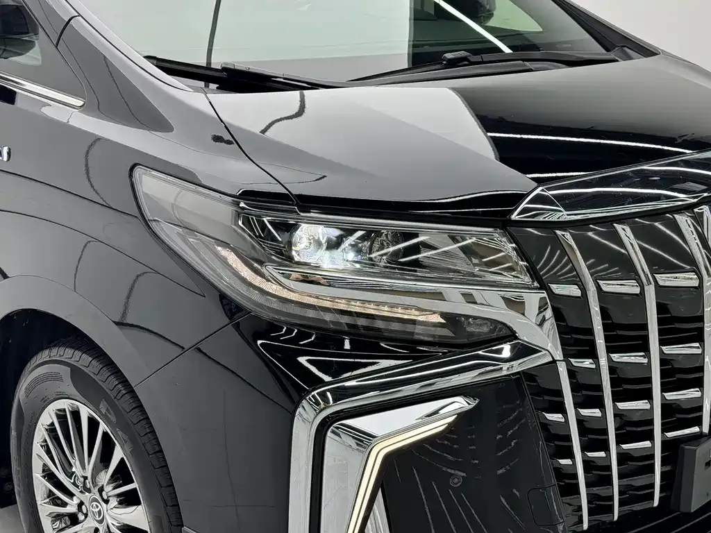 Toyota Alphard 2022 из CN, фото 3