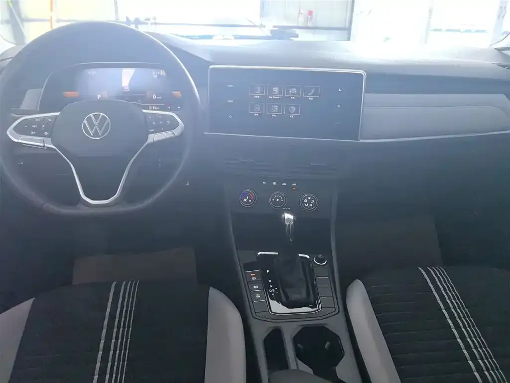 Volkswagen Bora 2024 из CN, фото 10