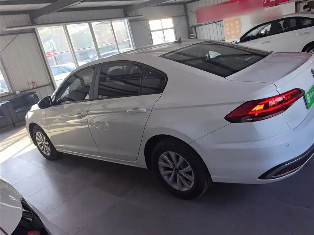 Volkswagen Bora 2024 из CN, фото 5