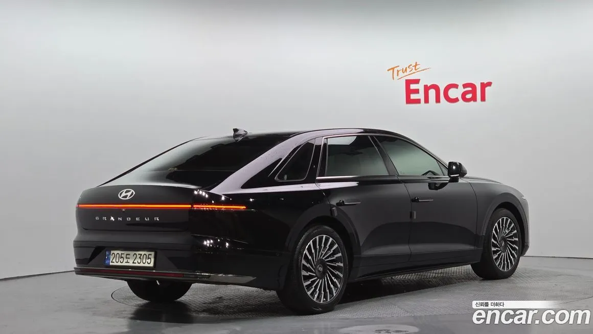 Hyundai Grandeur 2023 из KR, фото 2