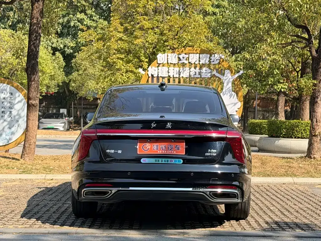 Hongqi H5 — фото 5
