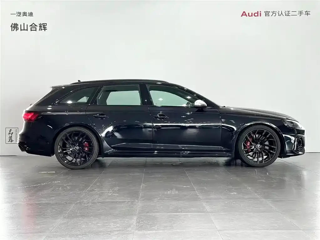 Audi RS 4 — фото 9