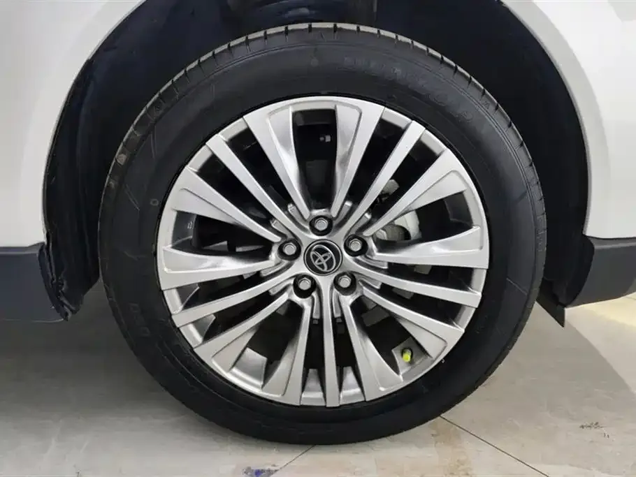 Toyota Harrier 2023 из CN, фото 3
