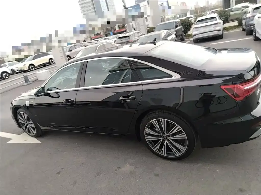 Audi A6L 2025 из CN, фото 5