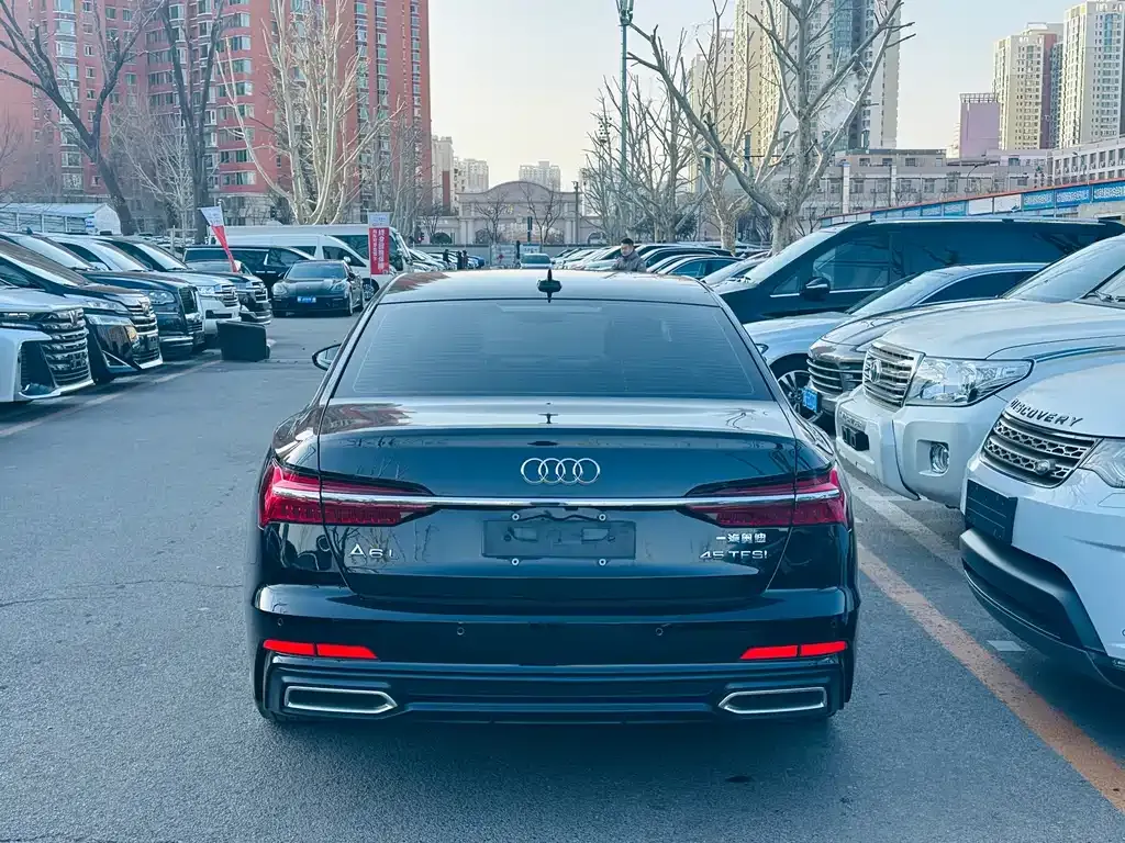 Audi A6L — фото 2