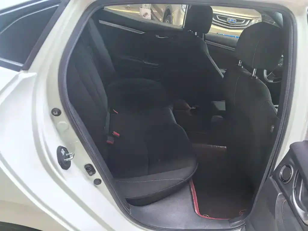 Honda Civic — фото 3