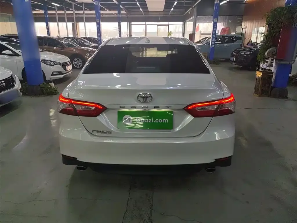 Toyota Camry 2023 из CN, фото 3