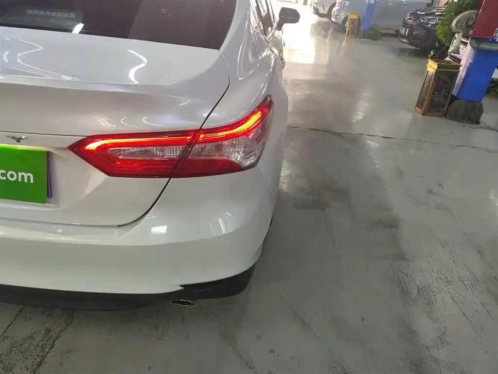 Toyota Camry 2023 из CN, фото 5