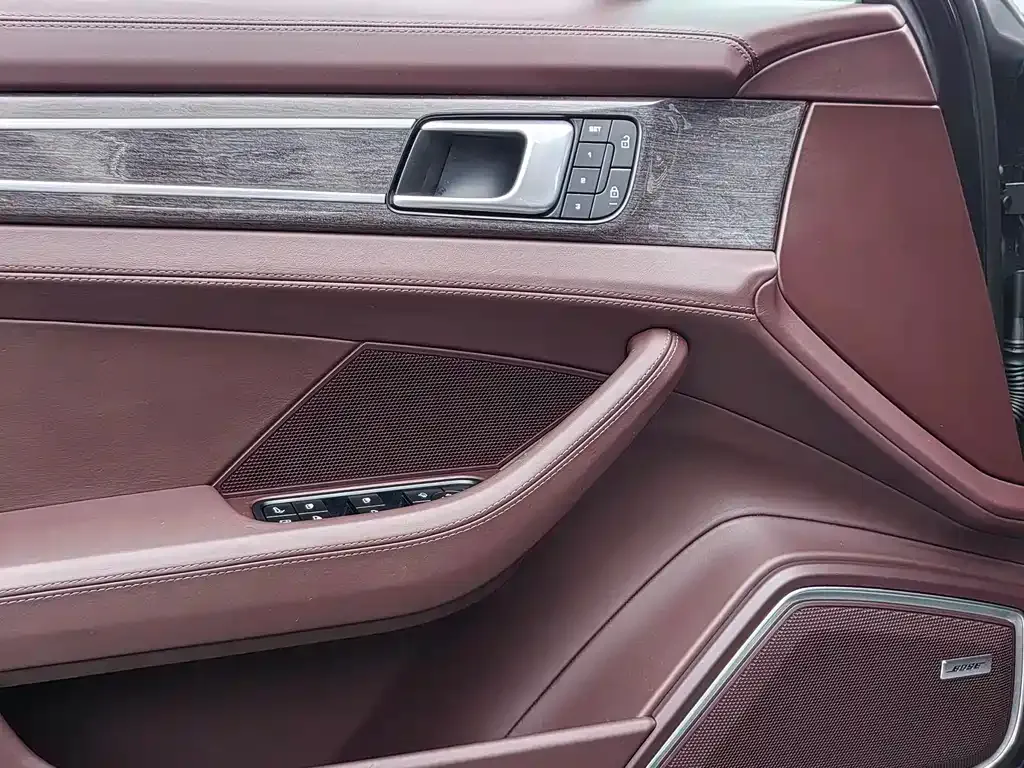 Porsche Panamera Hybrid 2023 из CN, фото 3