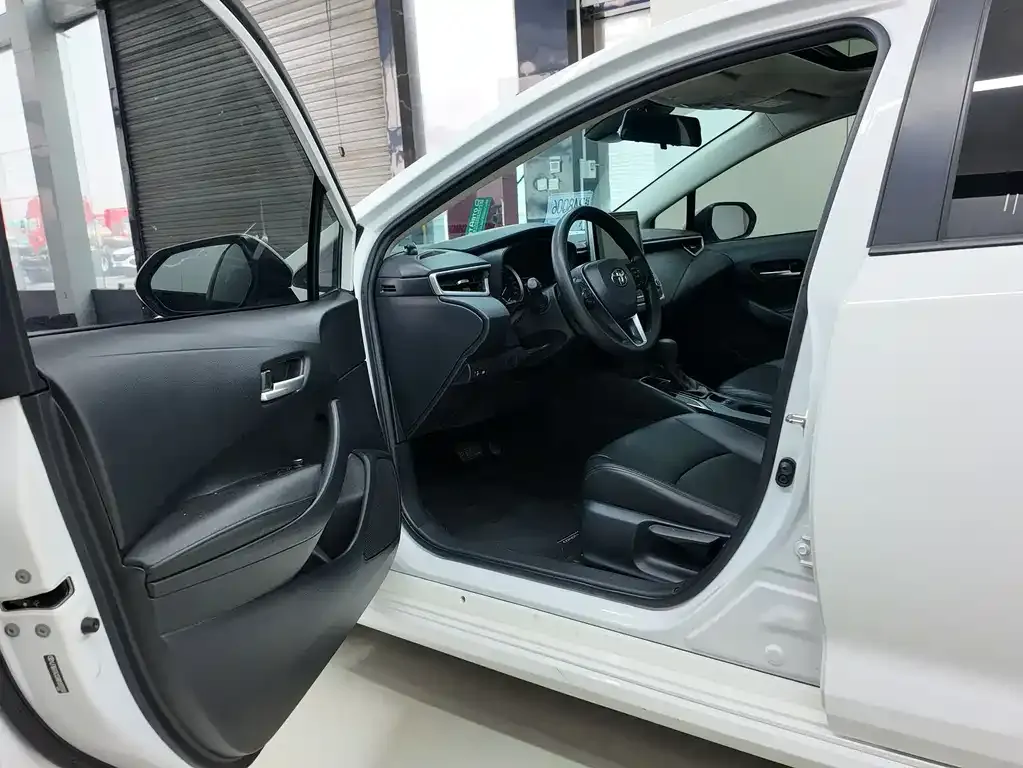 Toyota Corolla 2021 из CN, фото 9