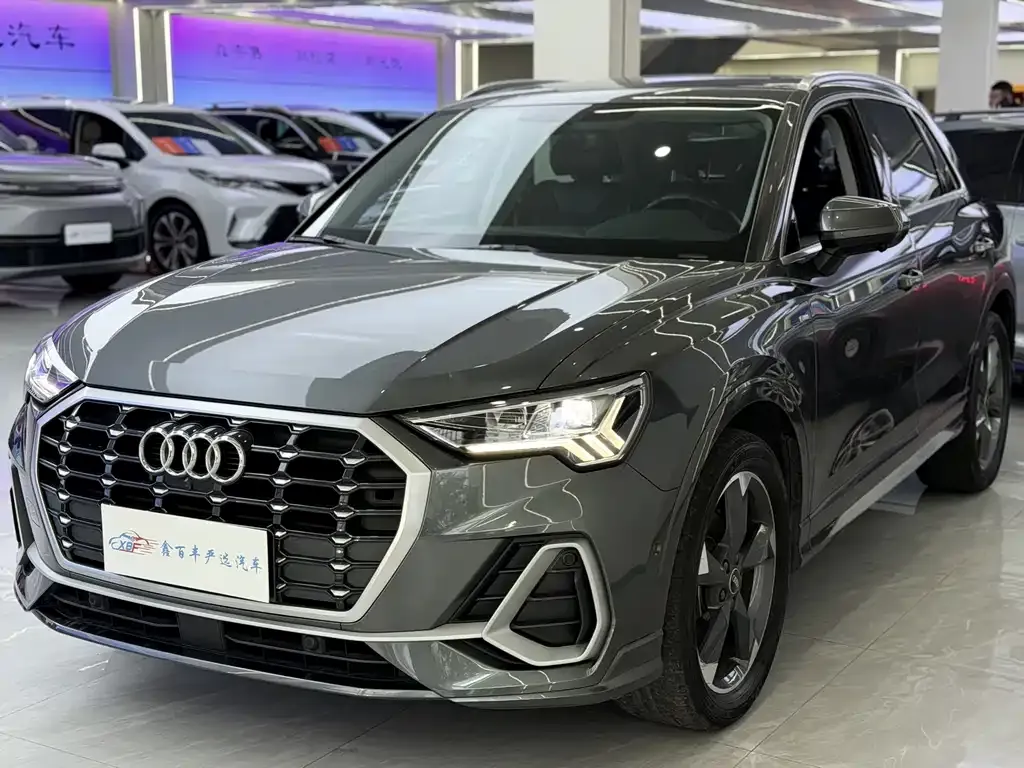 Audi Q3 2023 из CN, фото 1