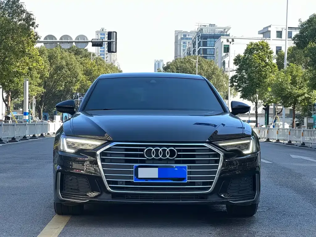 Audi A6L 2021 из CN, фото 2