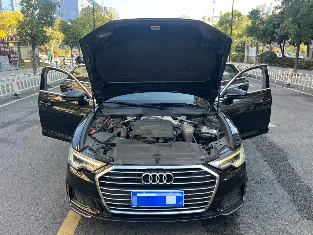 Audi A6L 2021 из CN, фото 3
