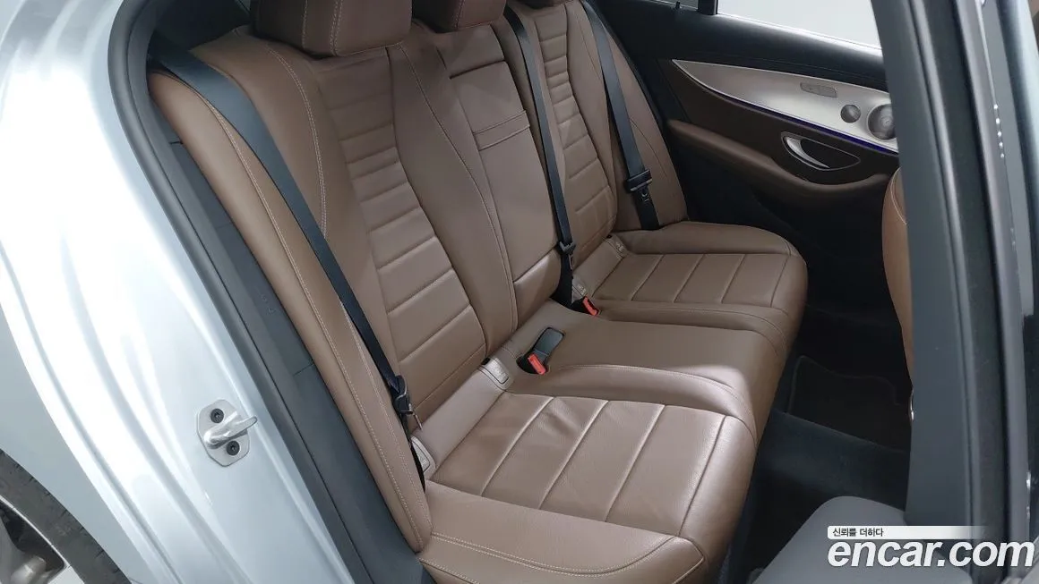 Mercedes-Benz E-Class 2021 из KR, фото 3