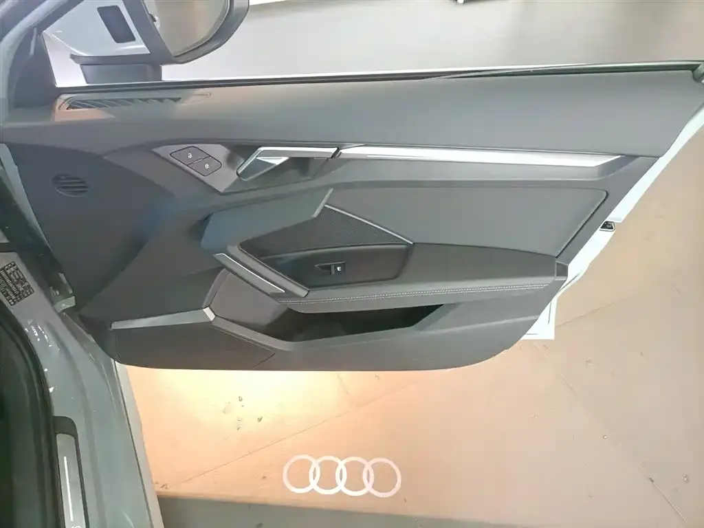 Audi A3 2024 из CN, фото 6