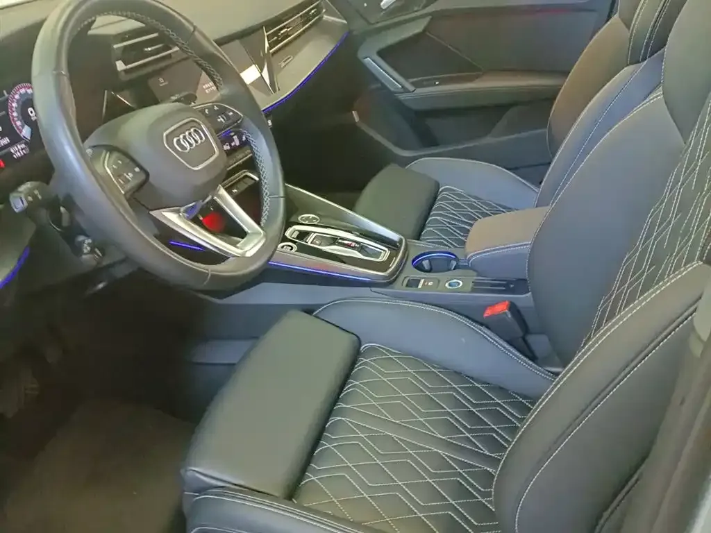 Audi A3 2024 из CN, фото 8