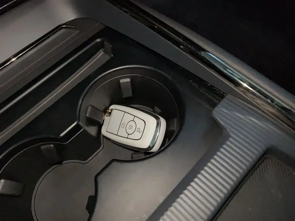 Ford Mondeo 2023 из CN, фото 9