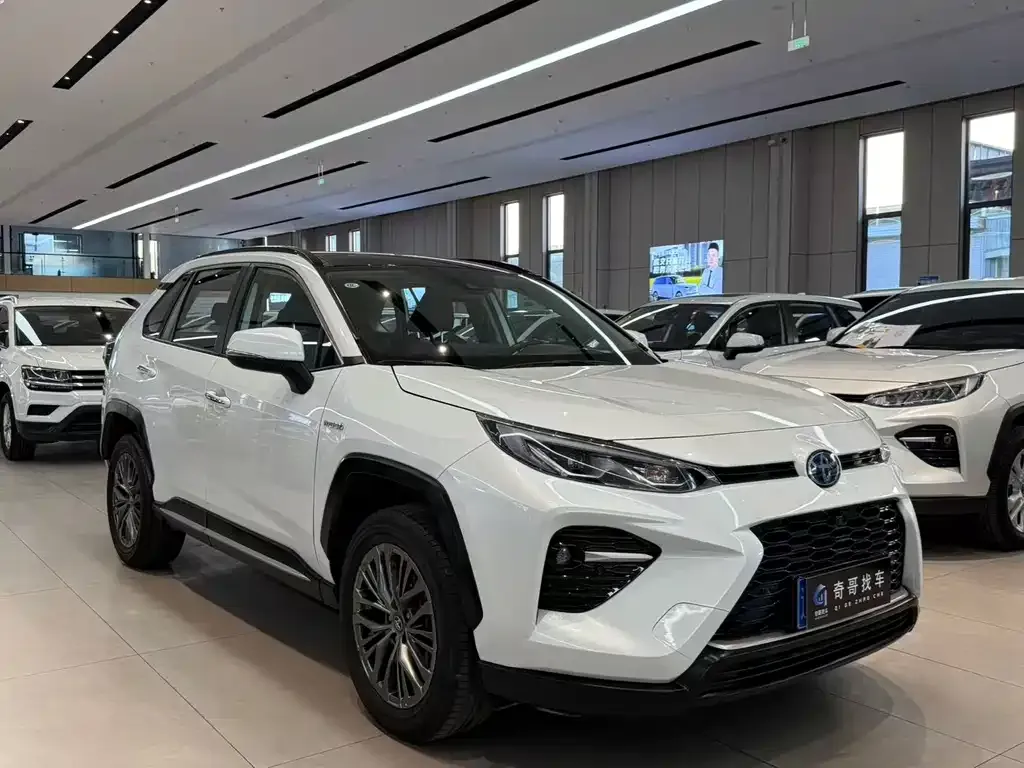 Toyota Wildlander 2023 из CN, фото 1