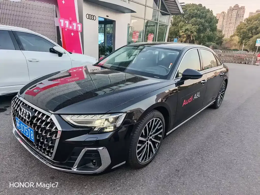 Audi A8 2024 из CN, фото 1