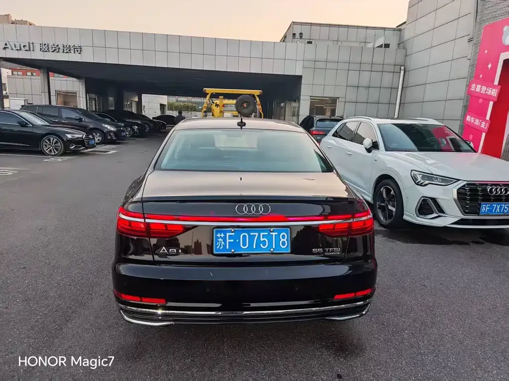 Audi A8 2024 из CN, фото 8