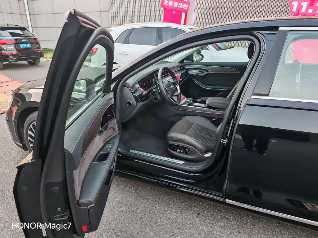 Audi A8 2024 из CN, фото 7