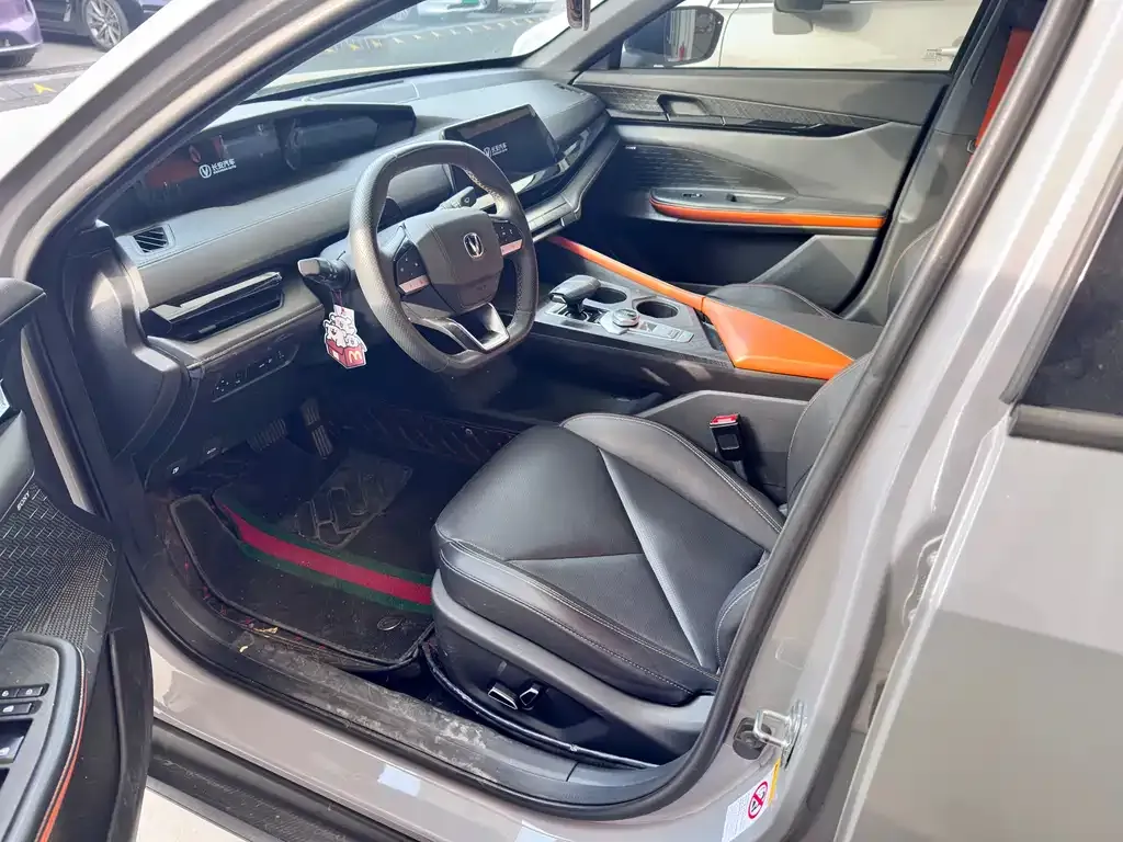 Changan UNI-V 2022 из CN, фото 4