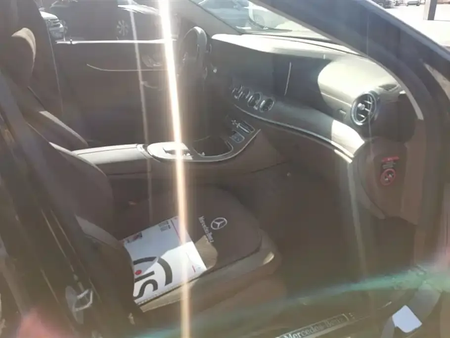Mercedes-Benz E-Class 2023 из CN, фото 3