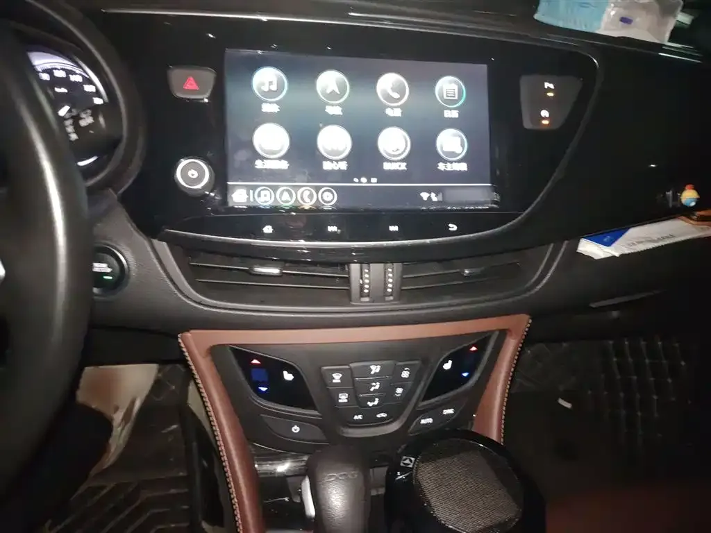 Buick Envision Plus — фото 9