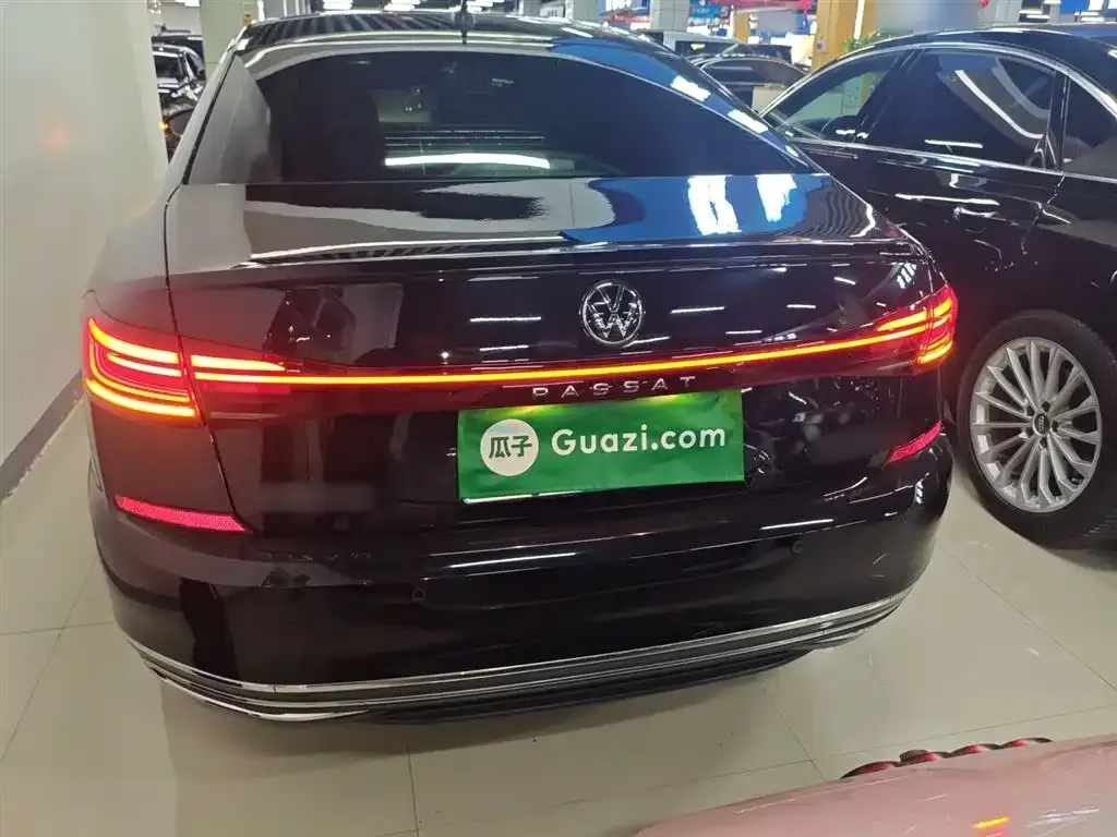 Volkswagen Passat — фото 6