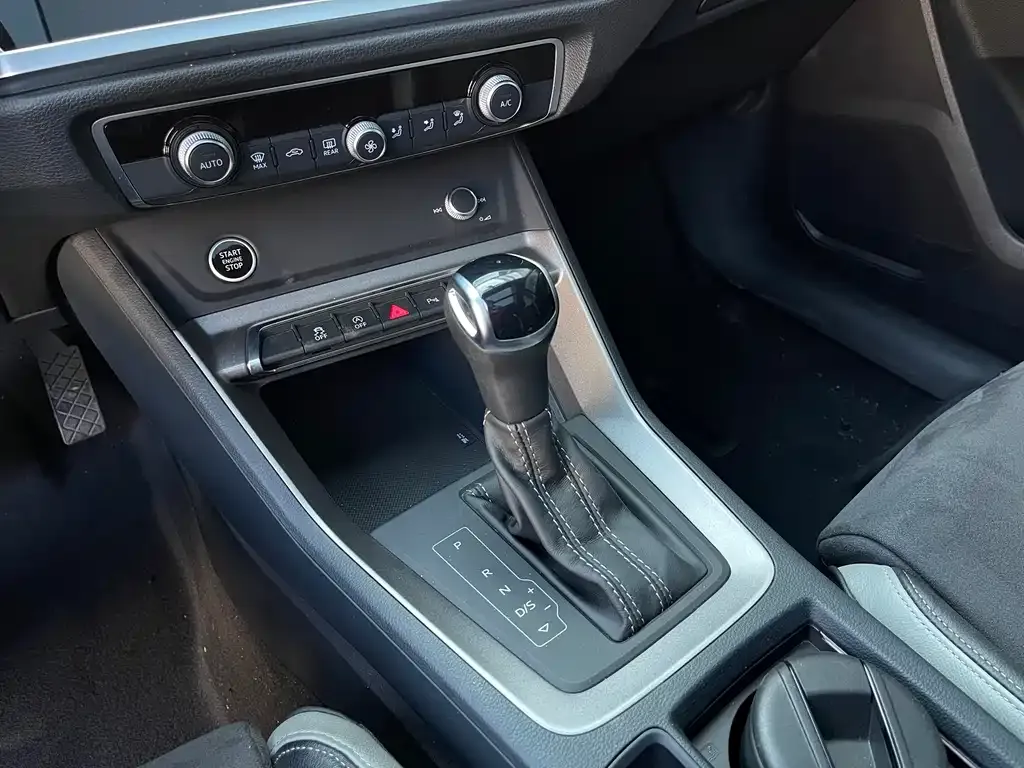Audi Q3 2023 из CN, фото 7