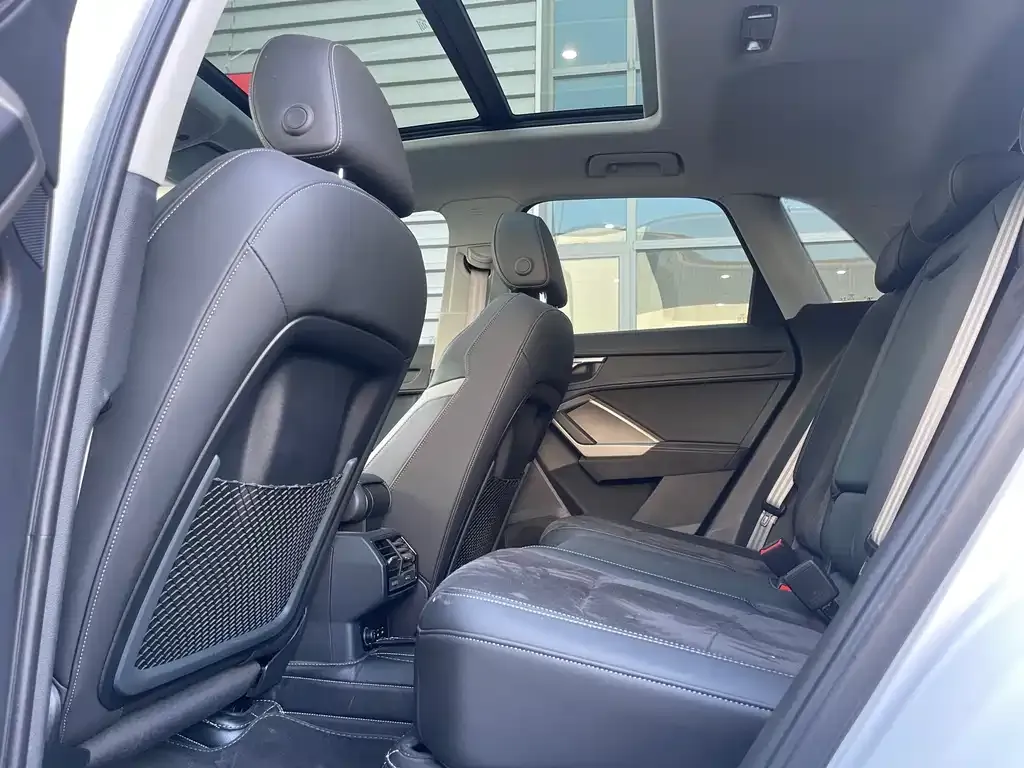 Audi Q3 2023 из CN, фото 6