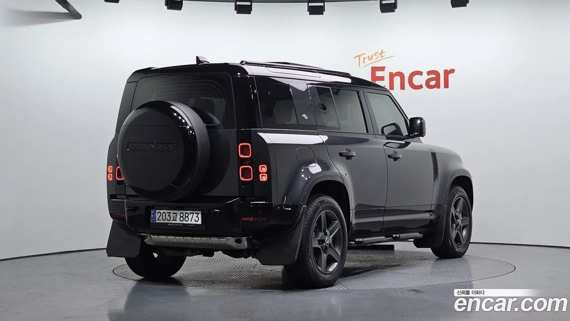 Land Rover Defender 2024 из KR, фото 2