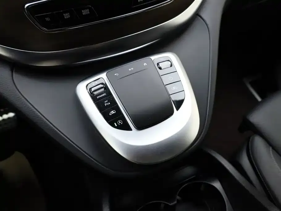 Mercedes-Benz V-Class 2023 из CN, фото 9