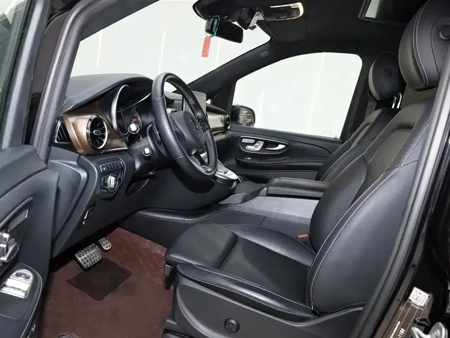 Mercedes-Benz V-Class 2023 из CN, фото 10