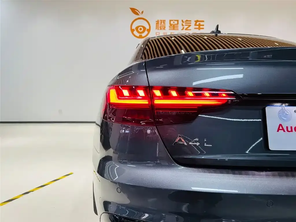 Audi A4L 2023 из CN, фото 10