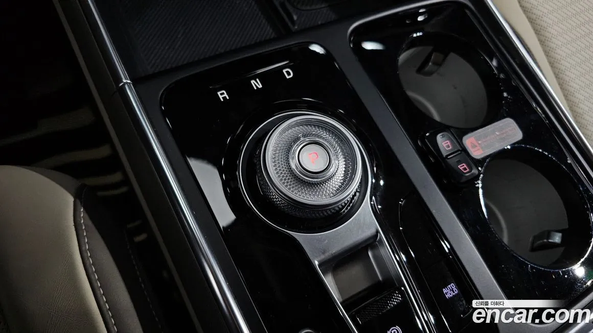 Kia Carnival — фото 10