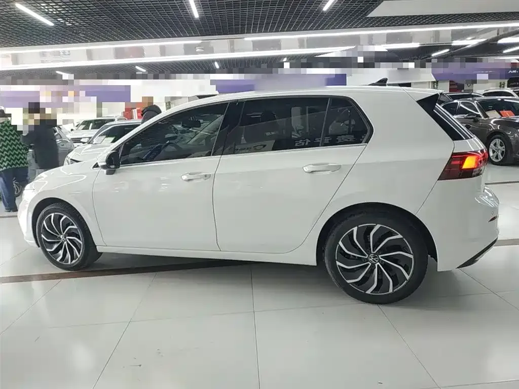 Volkswagen Golf 2021 из CN, фото 8