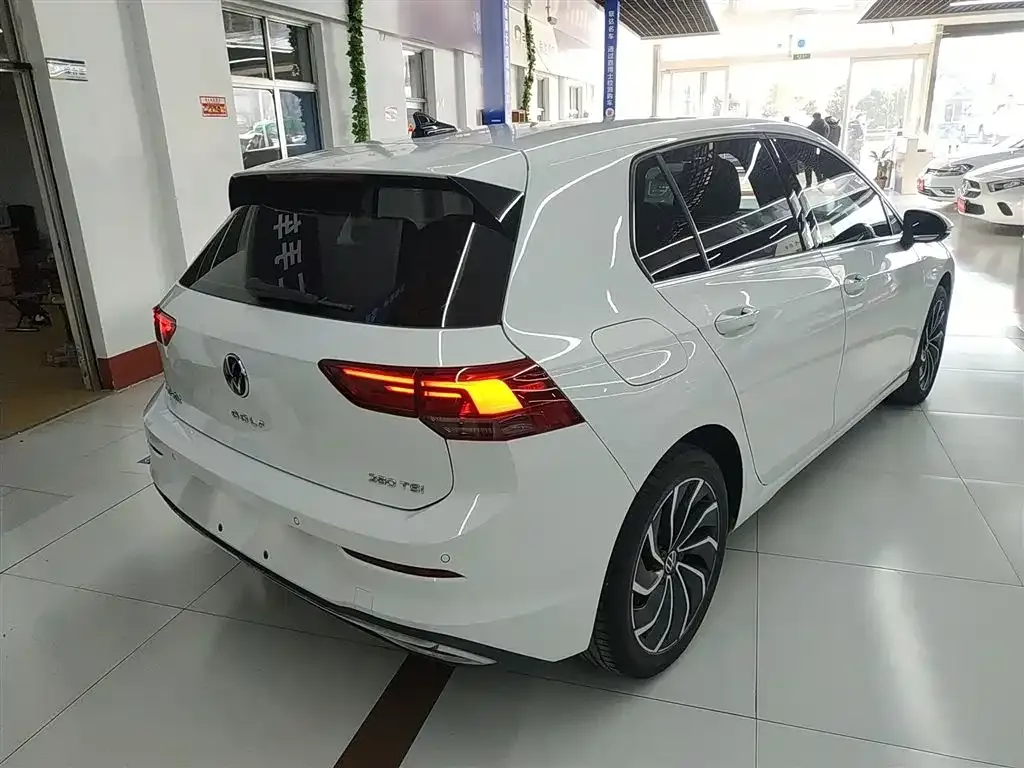 Volkswagen Golf 2021 из CN, фото 3