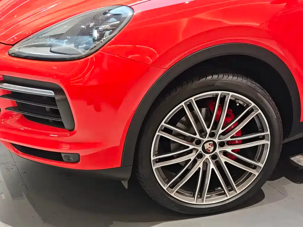 Porsche Cayenne — фото 10