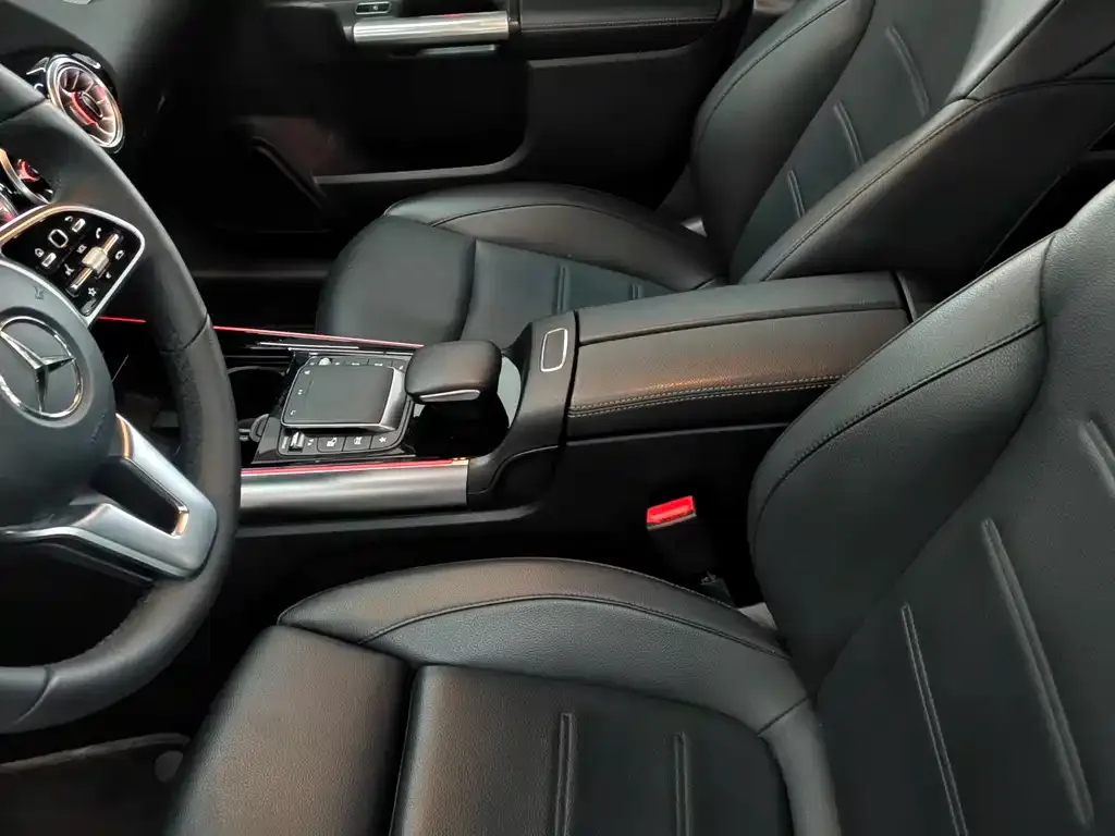 Mercedes-Benz EQA 2023 из CN, фото 2