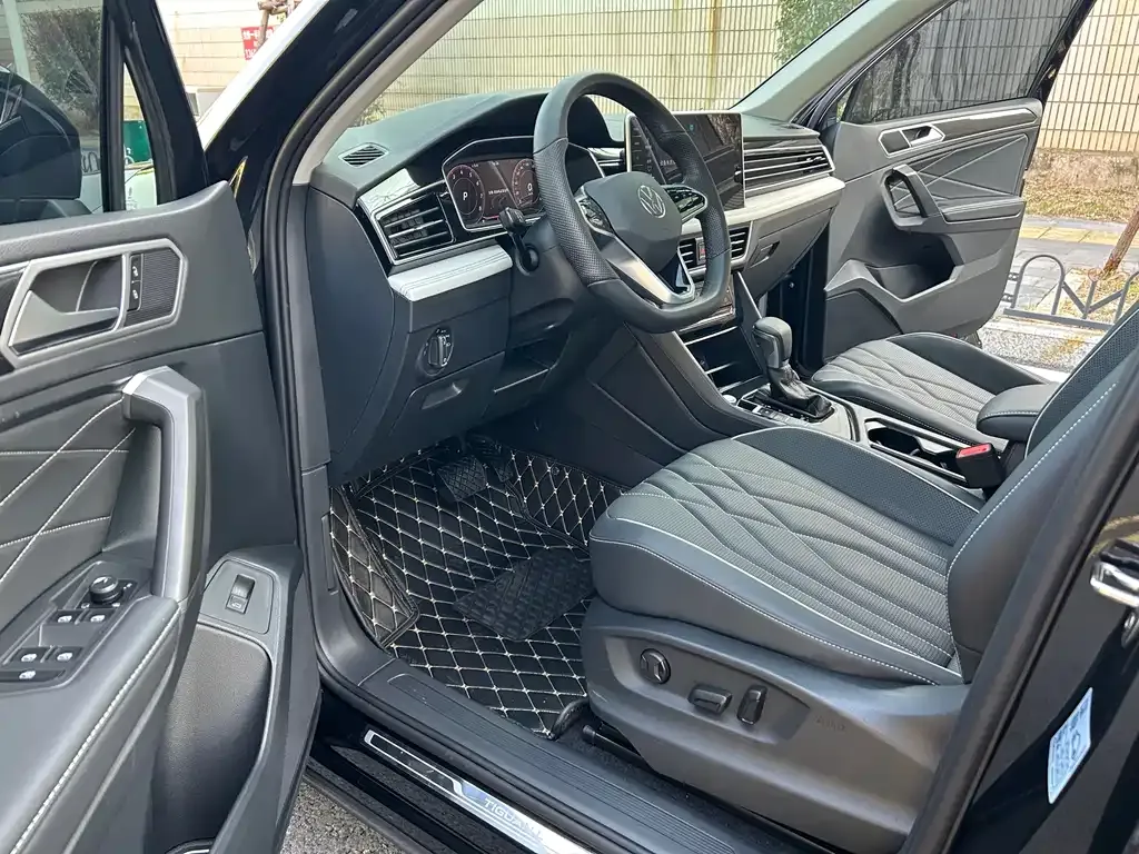 Volkswagen Tiguan L 2023 из CN, фото 5