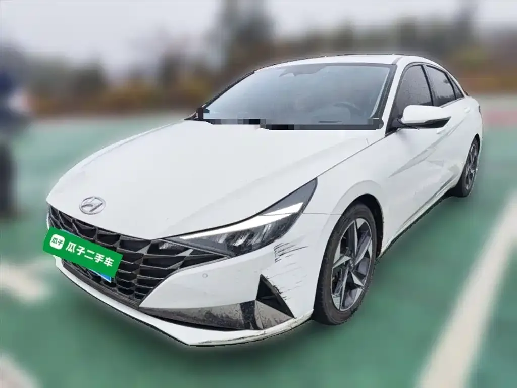 Hyundai Elantra 2023 из CN, фото 1