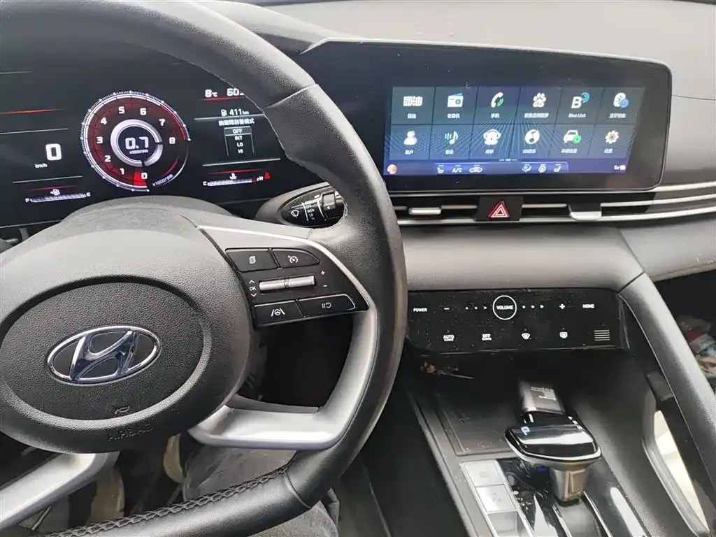 Hyundai Elantra 2023 из CN, фото 7