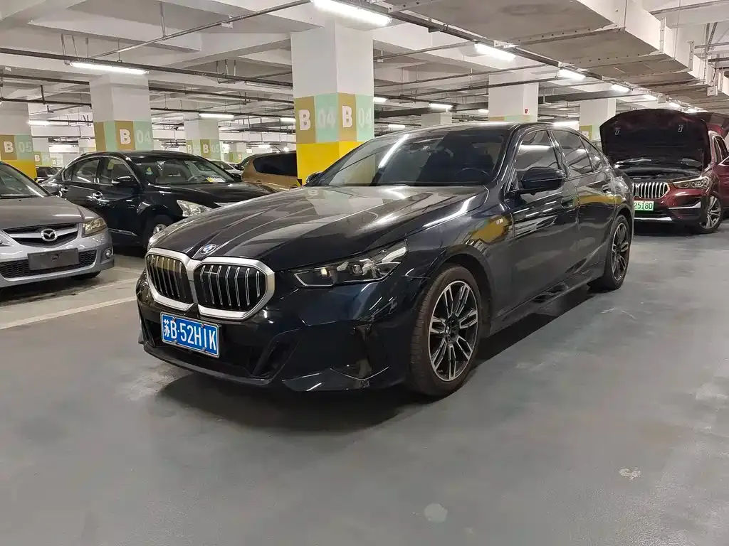 BMW 5 Series (Import) 2024 из CN, фото 1