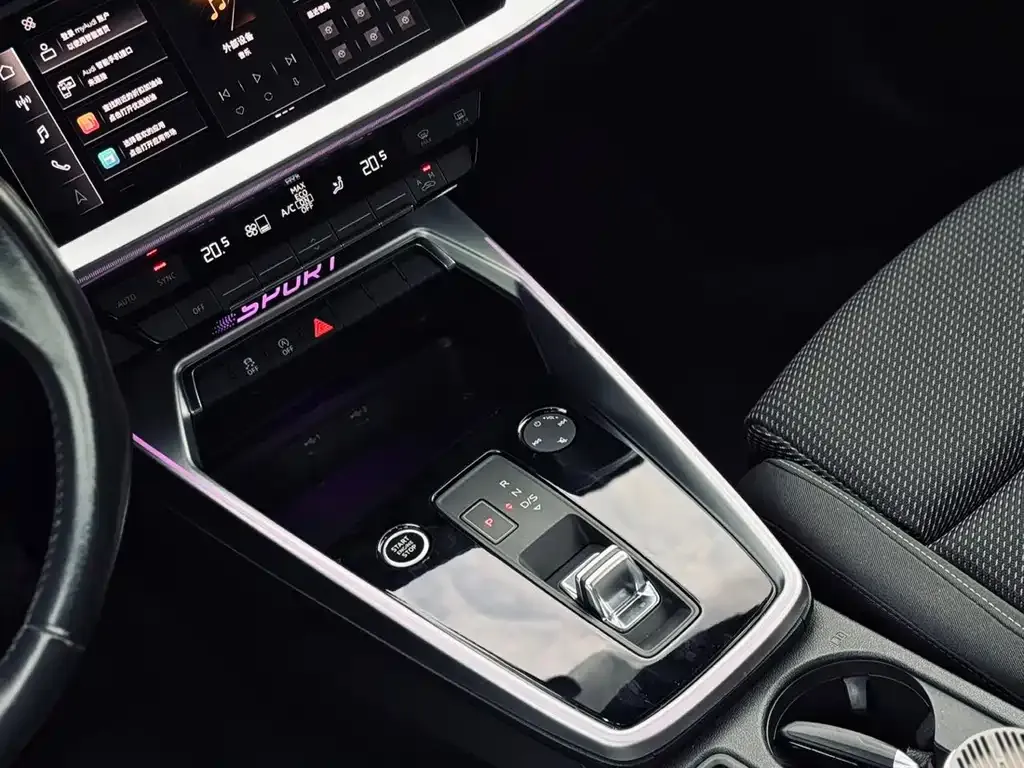 Audi A3 2022 из CN, фото 4