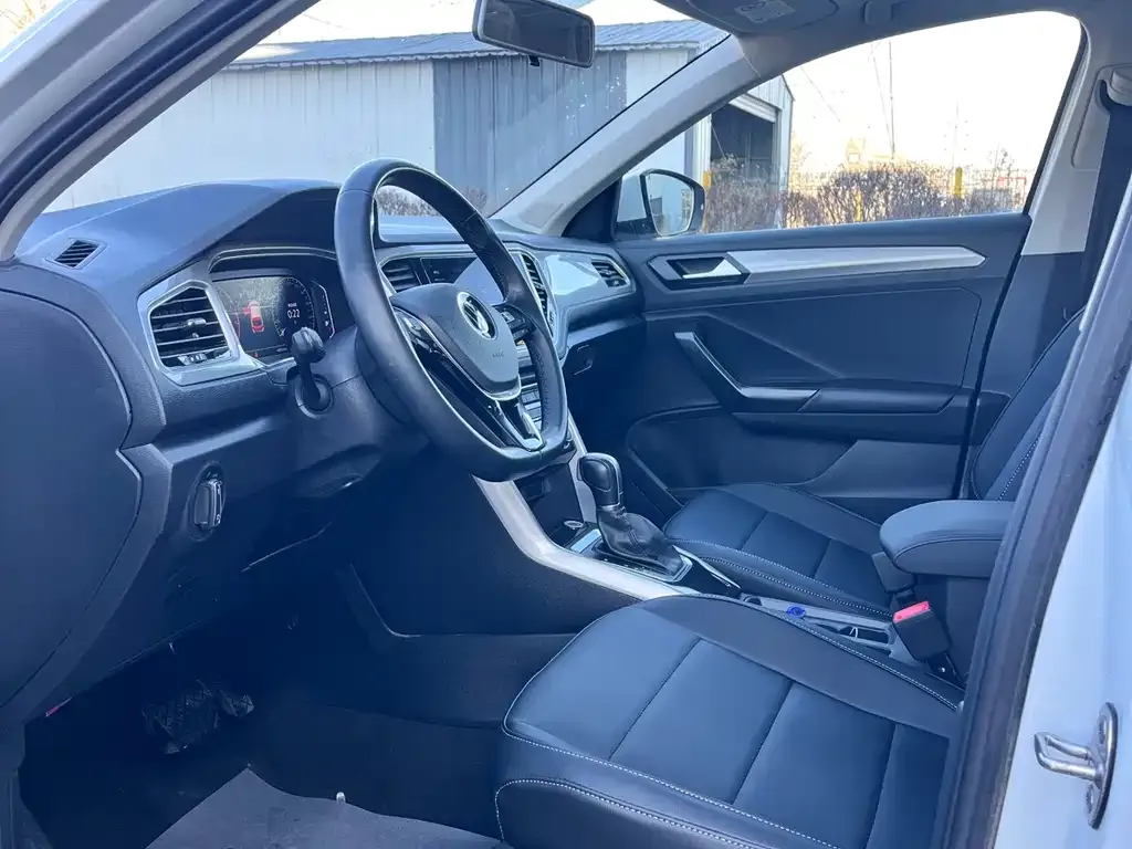 Volkswagen T-Roc 2022 из CN, фото 3