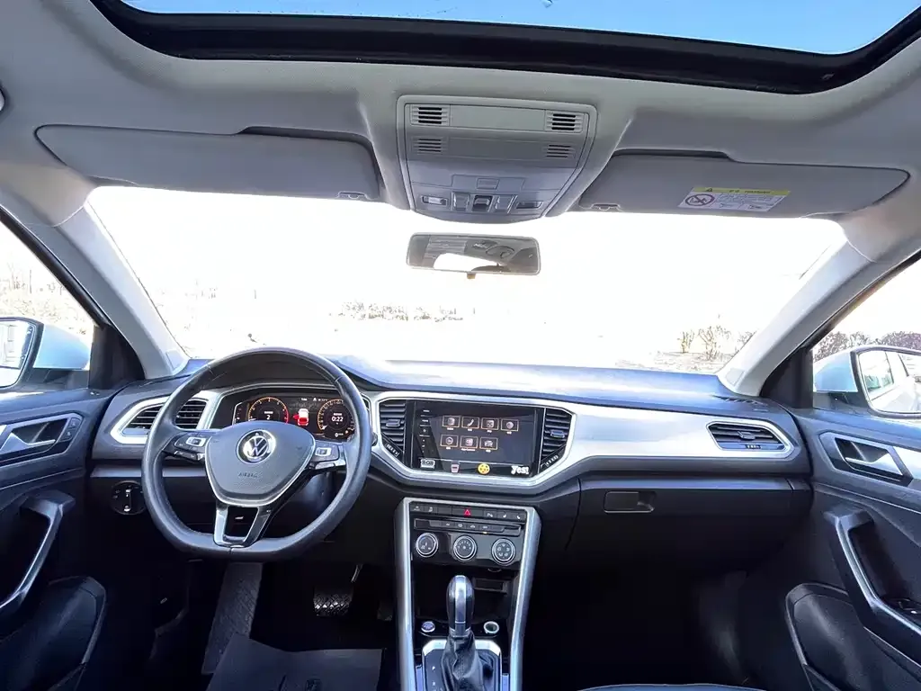 Volkswagen T-Roc 2022 из CN, фото 2