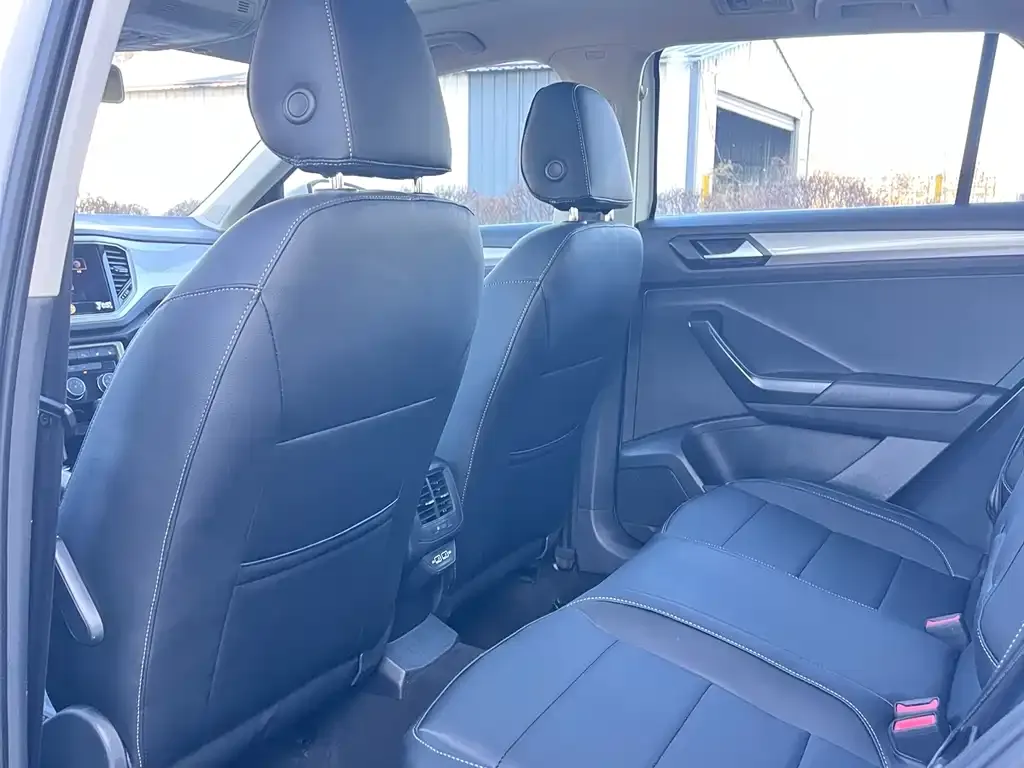 Volkswagen T-Roc 2022 из CN, фото 8